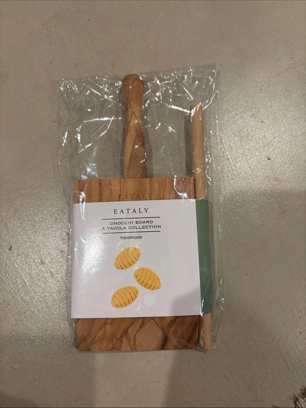 New Eataly Gnocchi and Garganelli Pasta Making Board and Wooden Dowel